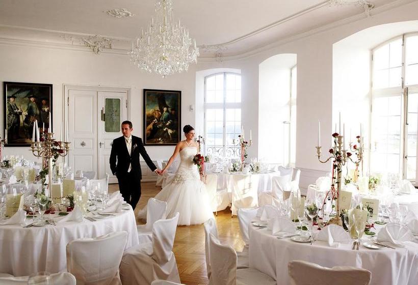 Курорт Schloss Engers