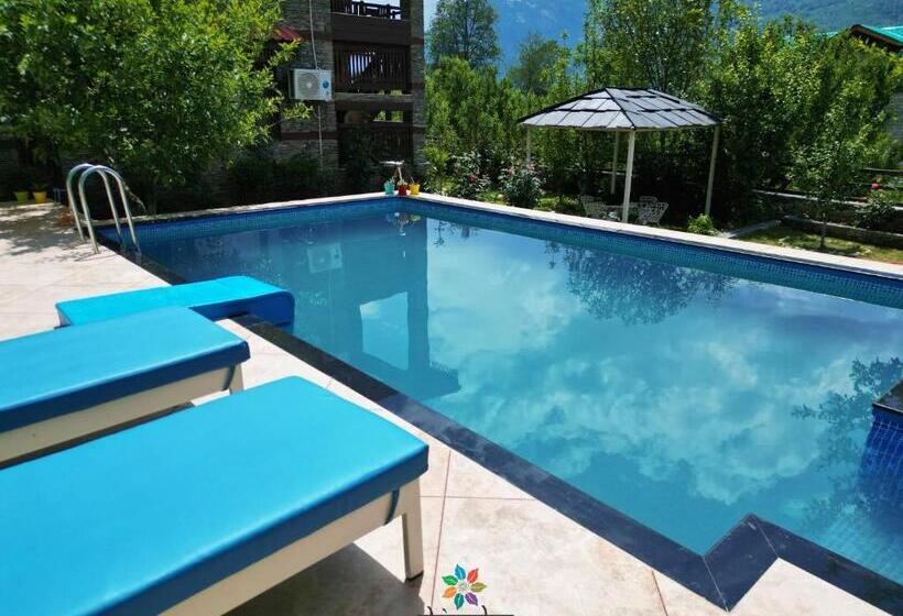 استراحتگاه Shivadya  A Boutique