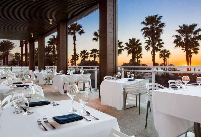 منتجع Wyndham Grand Clearwater Beach