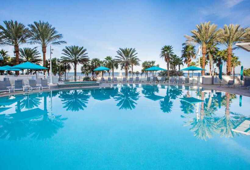 منتجع Wyndham Grand Clearwater Beach