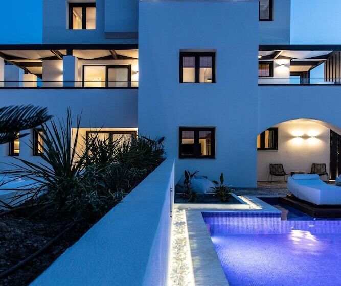 The Sand Suites Adults Only