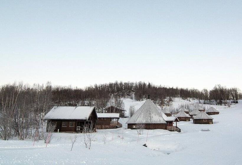 Vestvatn   Arctic Cabins