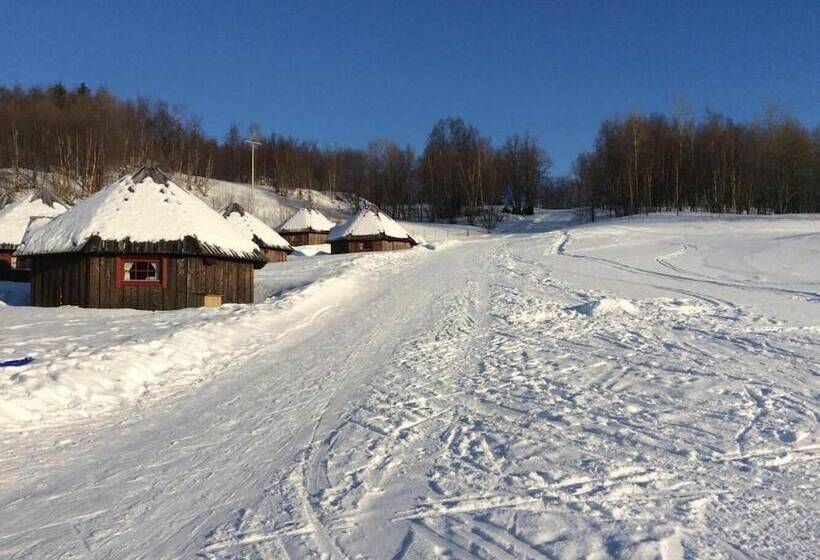 Vestvatn   Arctic Cabins