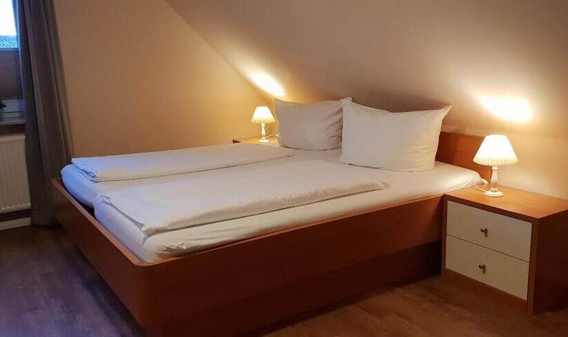 Airport Hotel One Aparthotel Sylt