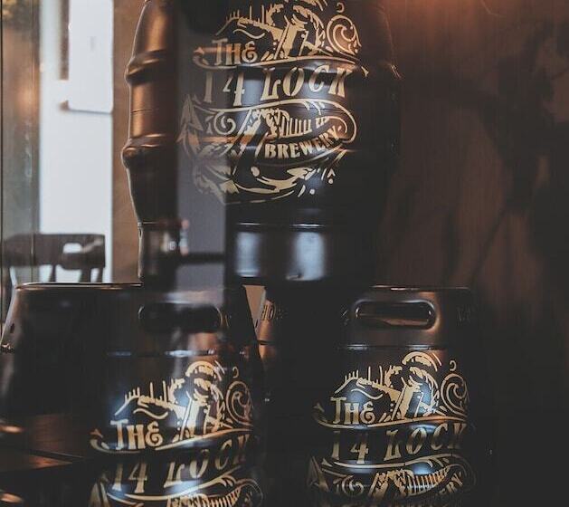 住宿加早餐  The Canal Inn