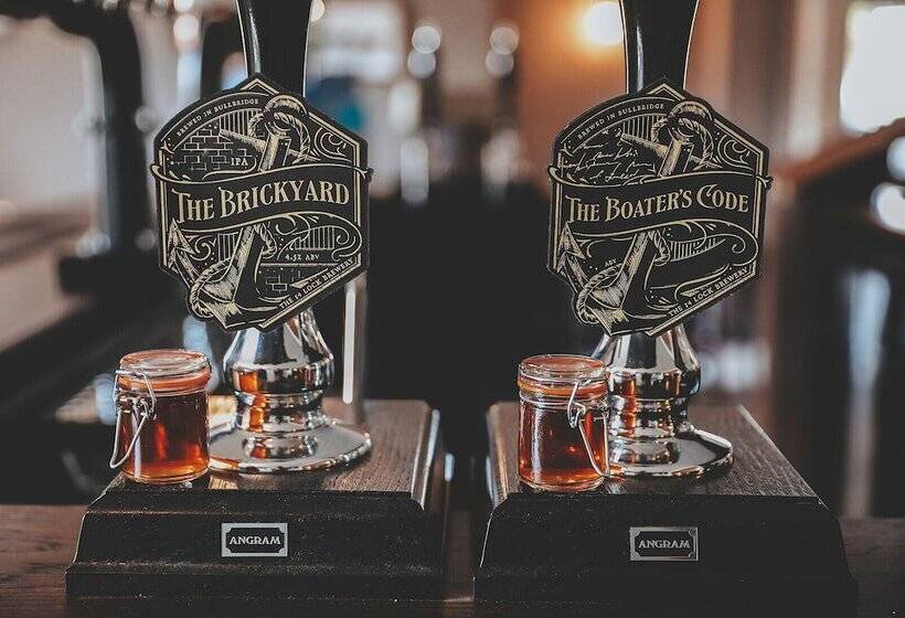 住宿加早餐  The Canal Inn