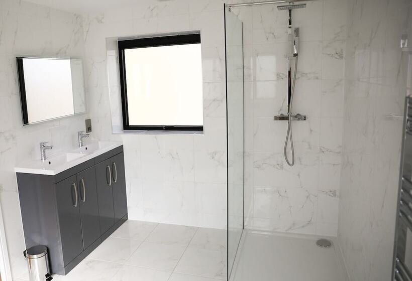 住宿加早餐  The Canal Inn