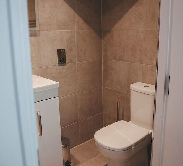 住宿加早餐  The Canal Inn