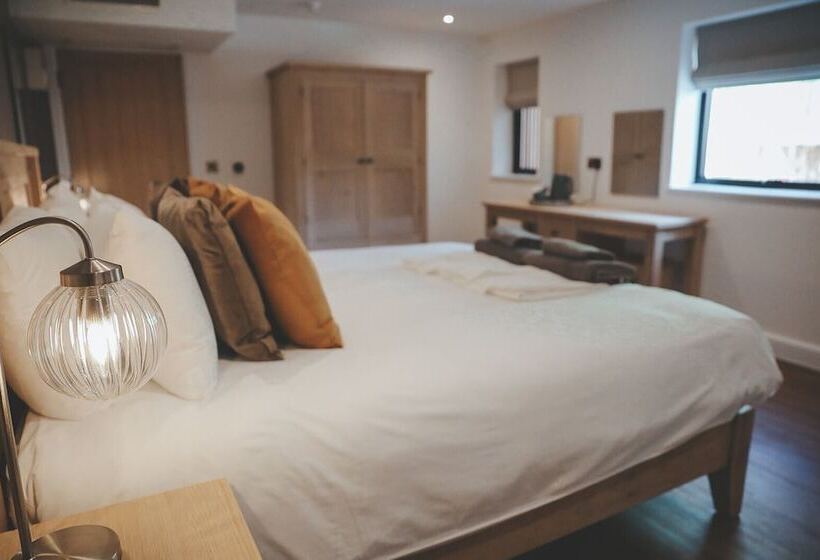 Bed and Breakfast The Canal Inn