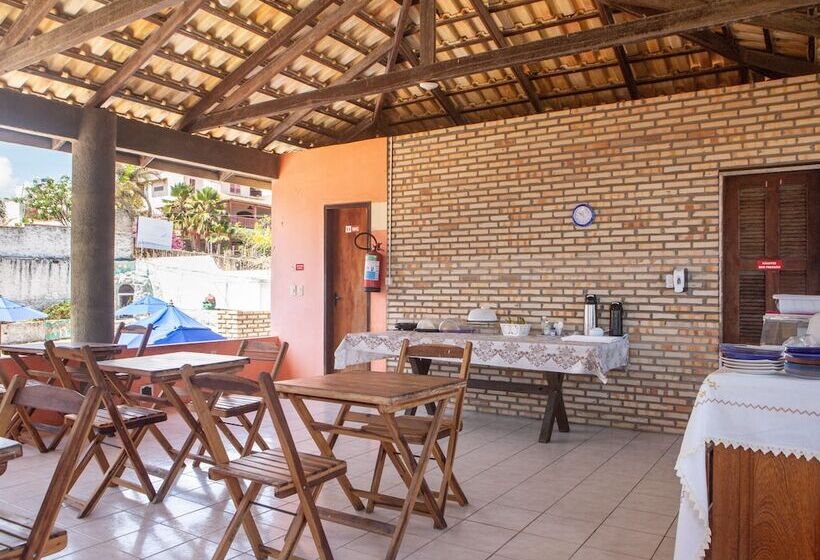 فندق Adhyaksa Syariah Guest House By Oyo Rooms