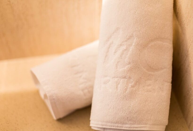 ホテル Apartamentos Bossa Bay  Mc Apartamentos Ibiza