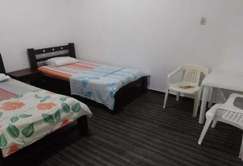 Отель Selecta Colonial