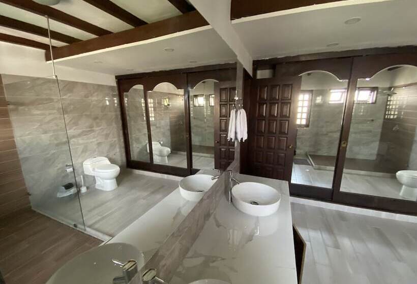 호텔 Babilla House