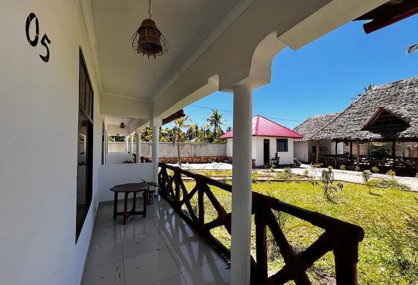 בית מלון כפרי Balungi Bungalow & Restaurant