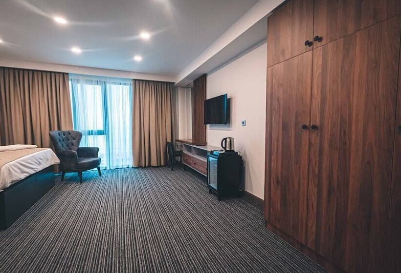 בית מלון כפרי Beni Luxury Resort Kotyora