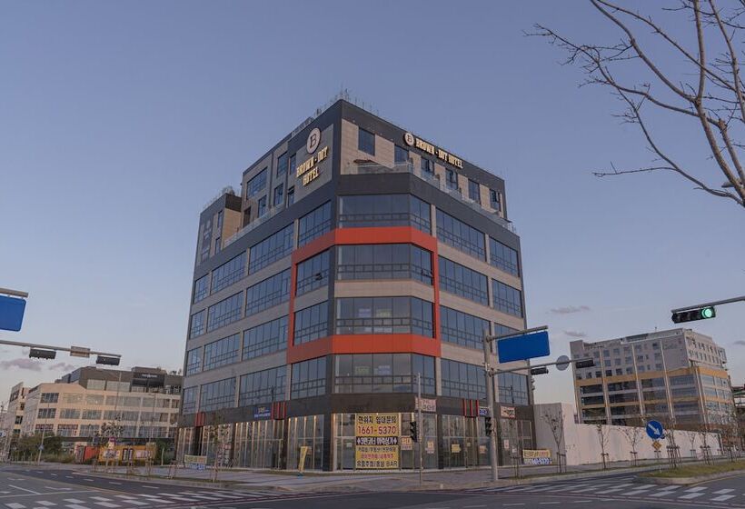 Hotel Brown Dot Geobuksum