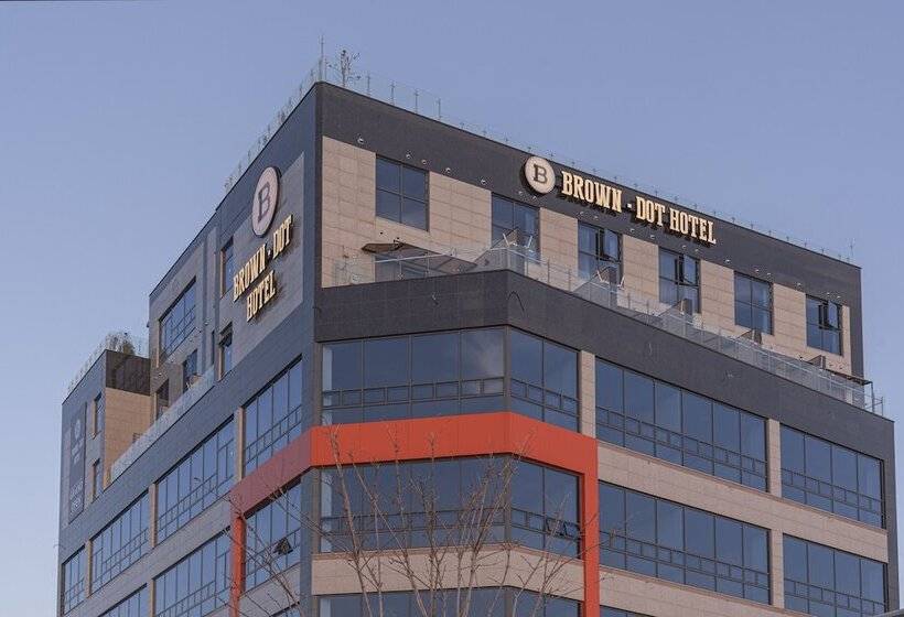 Hotel Brown Dot Geobuksum
