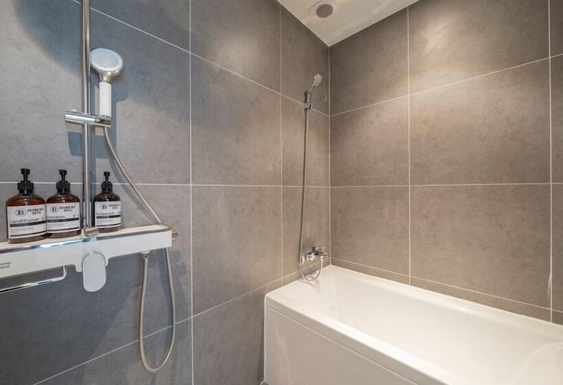 Hotel Brown Dot Geobuksum