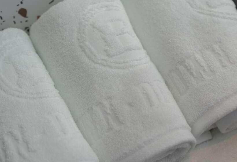 Hotel Brown Dot Geobuksum