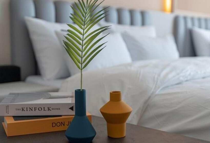 Hotel Brown Dot Geobuksum