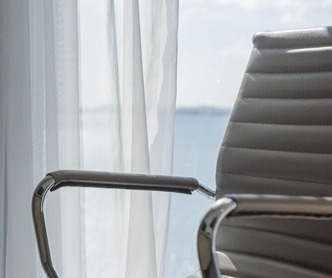 Hotel Brown Dot Geobuksum