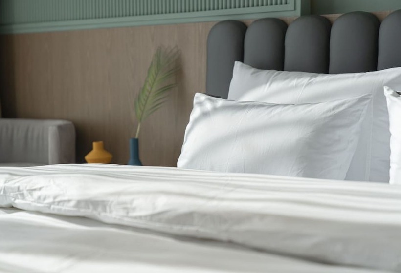 Hotel Brown Dot Geobuksum