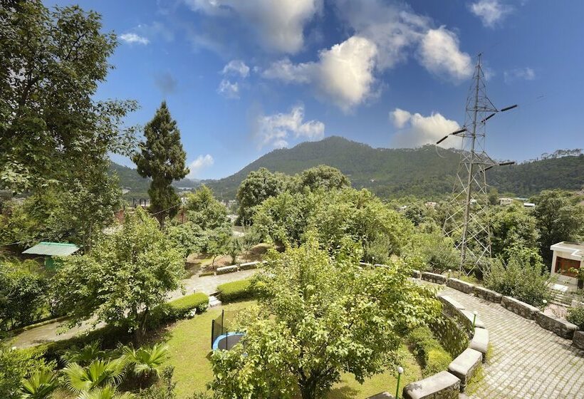 בית מלון כפרי Chirping Hills Resort,bhimtal