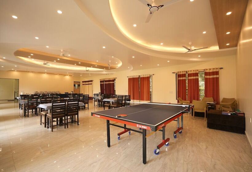 בית מלון כפרי Chirping Hills Resort,bhimtal