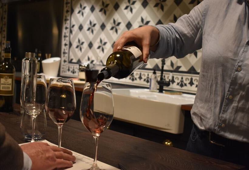 فندق Château Fage