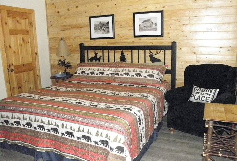 בית מלון כפרי Creekside Lodge