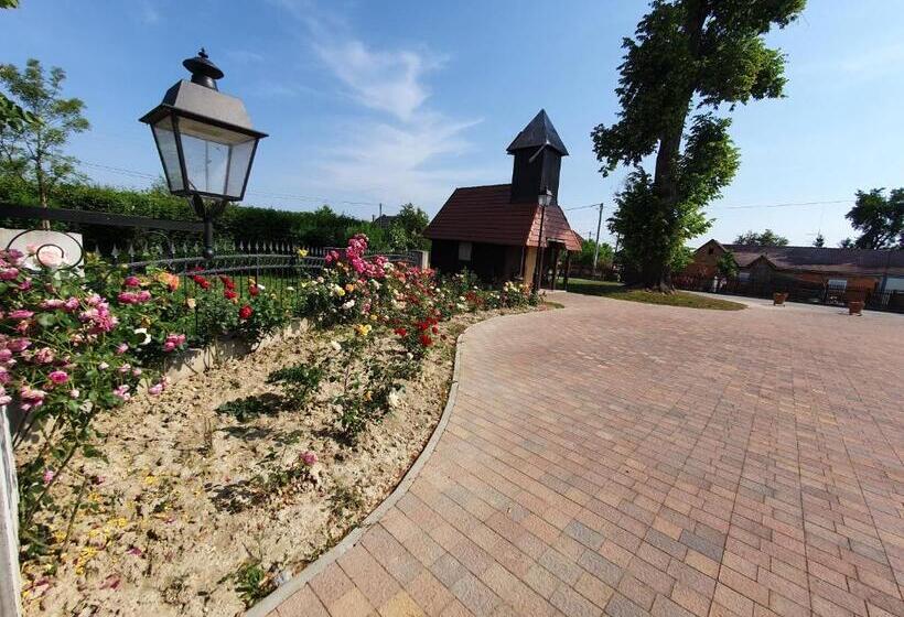 호텔 Dvorac Jurjevec