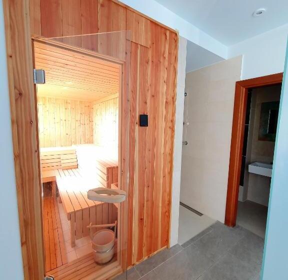 호텔 Dvorac Jurjevec