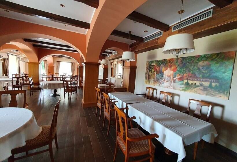 호텔 Dvorac Jurjevec