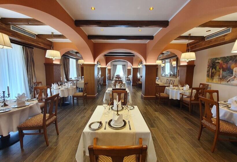 호텔 Dvorac Jurjevec