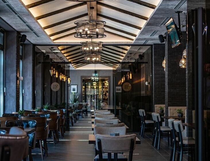 هتل Europa Komárno