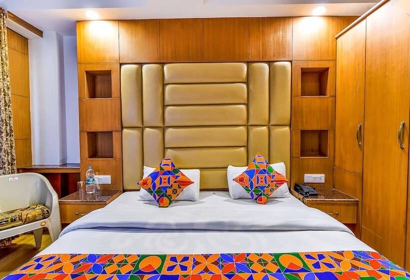 酒店 Fabexpress Clock View 500m From The Mall Road