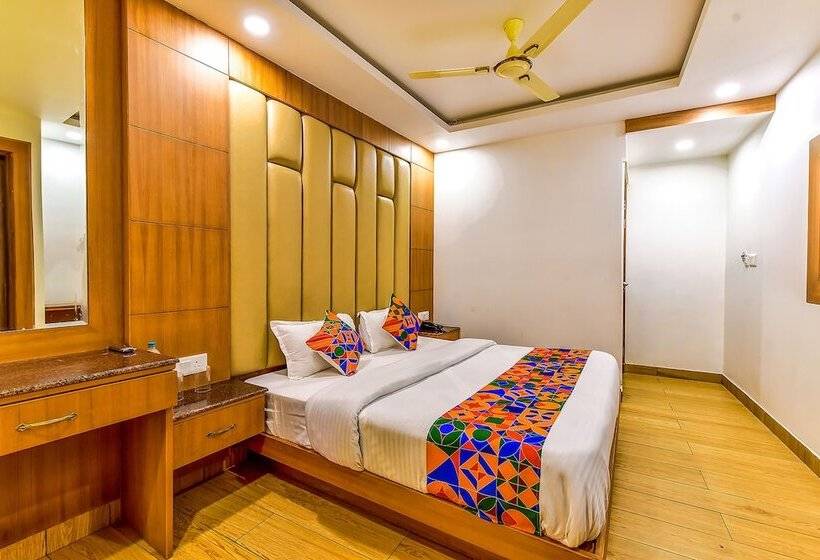 酒店 Fabexpress Clock View 500m From The Mall Road