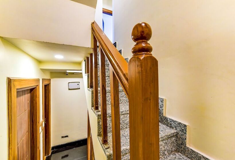 酒店 Fabexpress Clock View 500m From The Mall Road