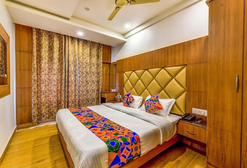 酒店 Fabexpress Clock View 500m From The Mall Road