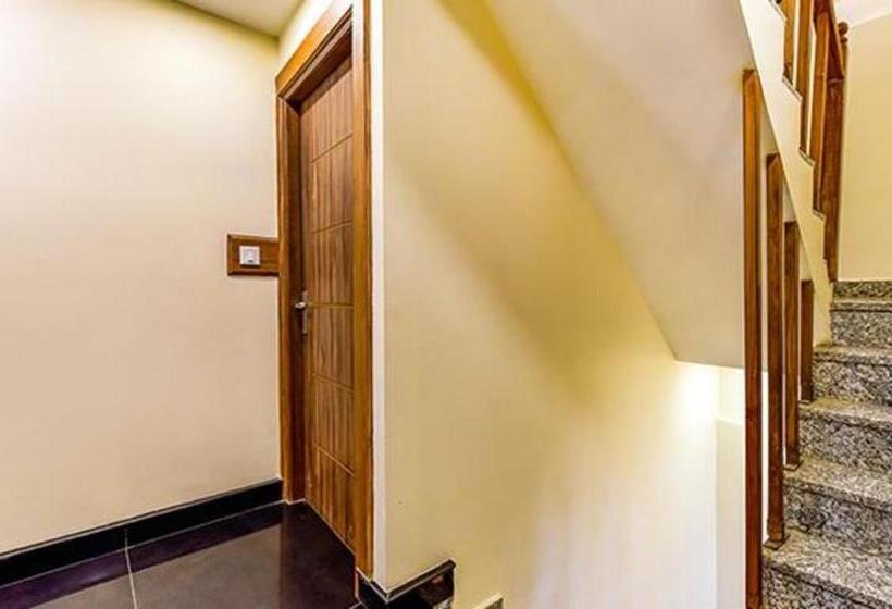 酒店 Fabexpress Clock View 500m From The Mall Road