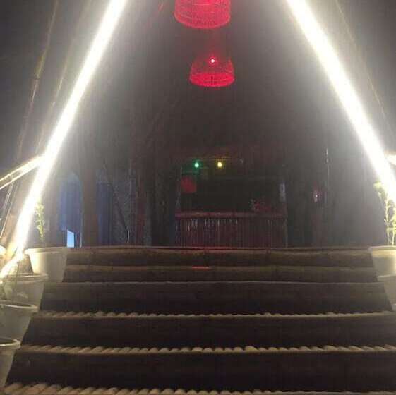 בית מלון כפרי Hill Mynah Bamboo Resort