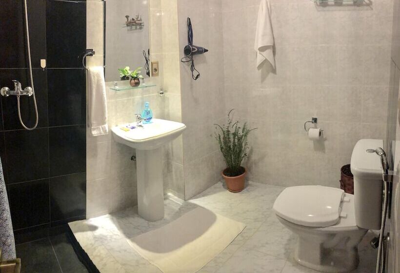 هتل Hostal Cagnapa Restobar