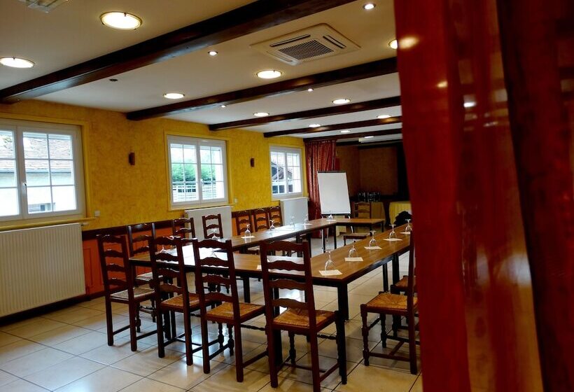 فندق Hôtel Restaurant Le Relais De La Sans Fond