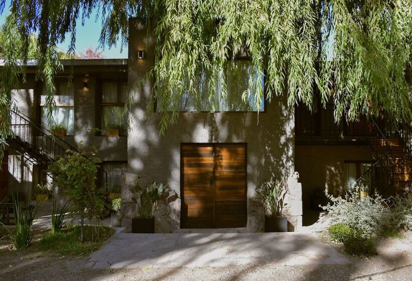 هتل La Misión Guest House