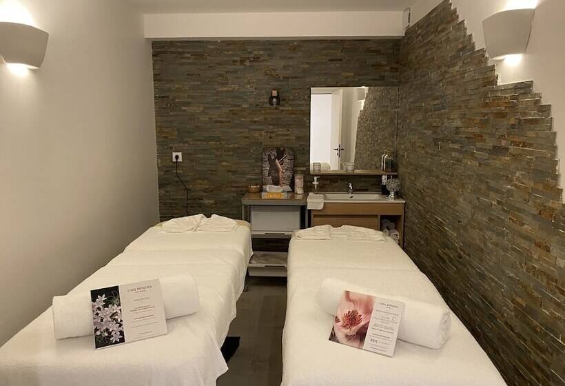 فندق La Tour Aux Crabes