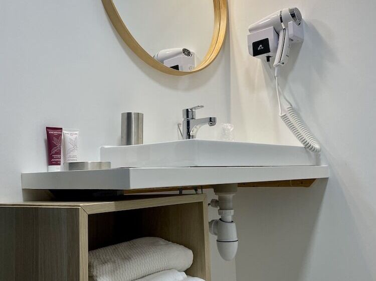 فندق La Tour Aux Crabes