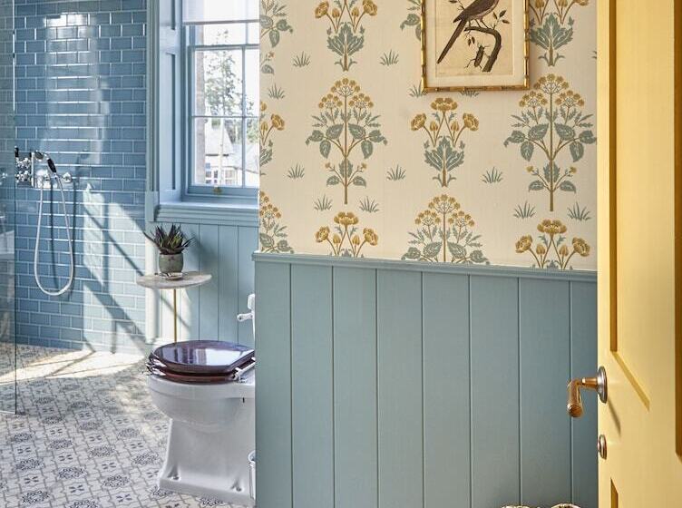 Отель Leonardslee House