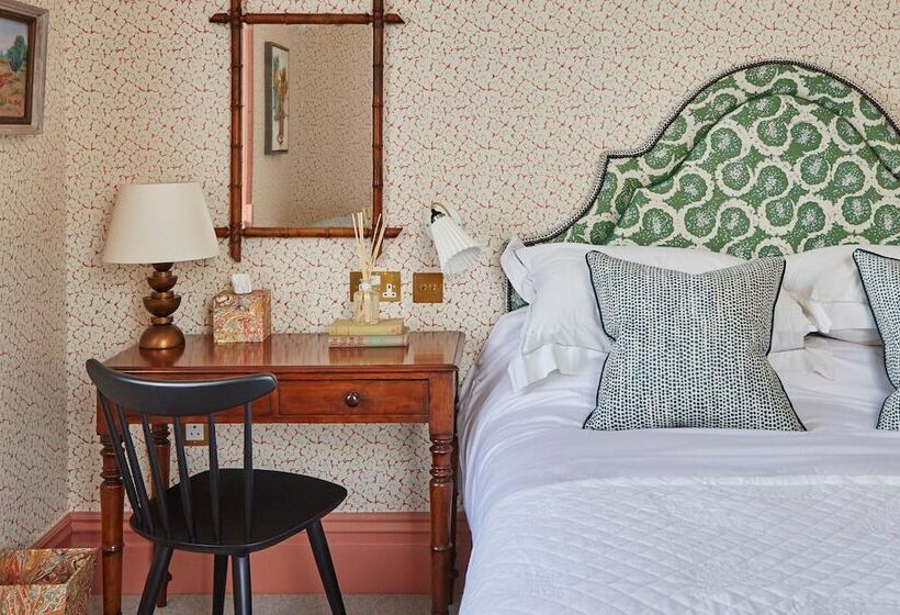 Отель Leonardslee House