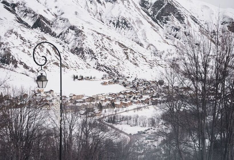 فندق Les Cèdres  Hôtel  Restaurant  Spa