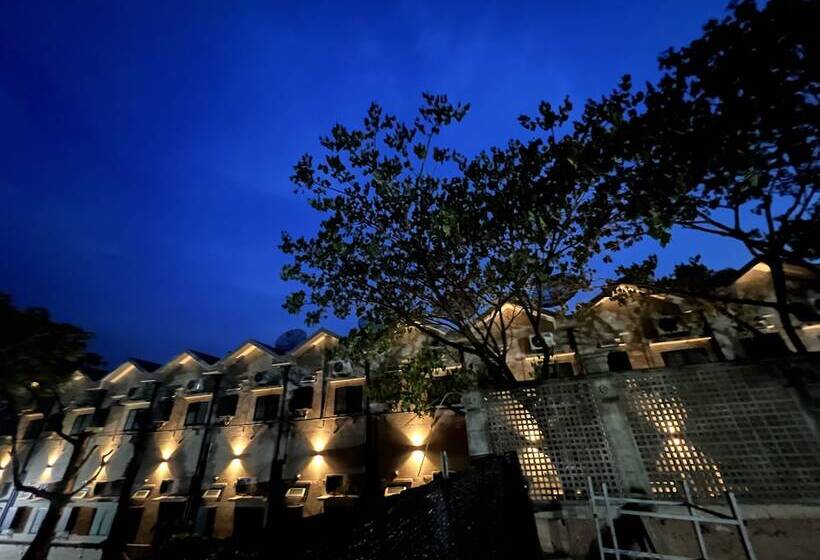 فندق Macchiato Resort Savannakhet